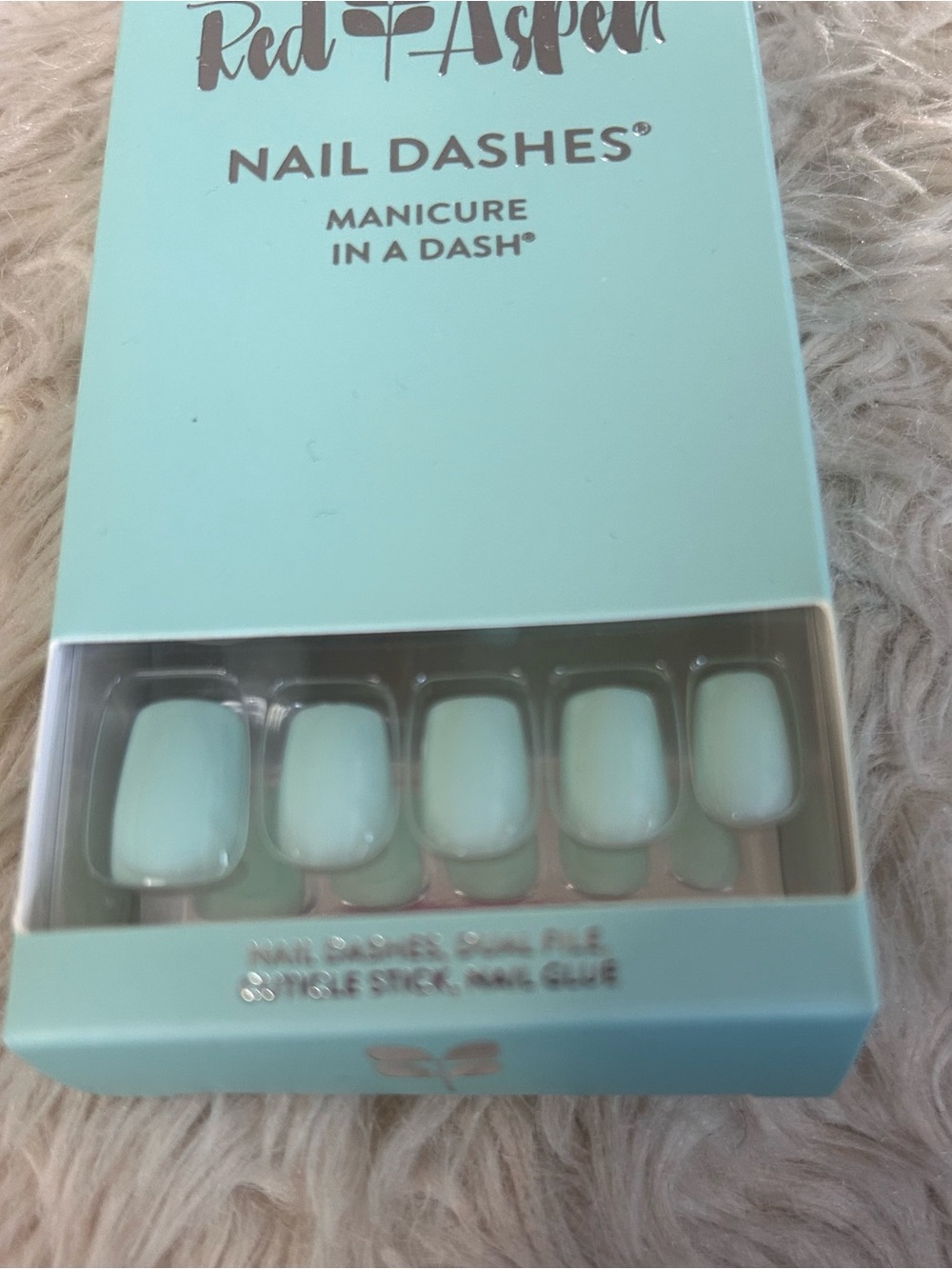 Red Aspen Nail Dashes